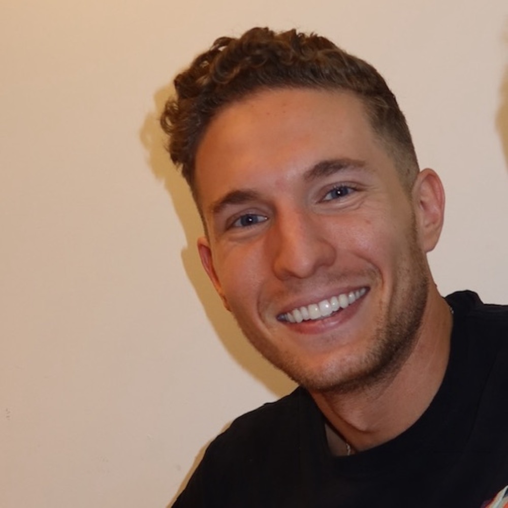 Meet your Posher, Roman